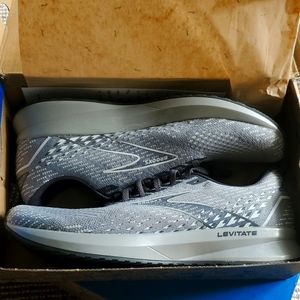 BROOKS Levitate 5 Energize Running Shoes